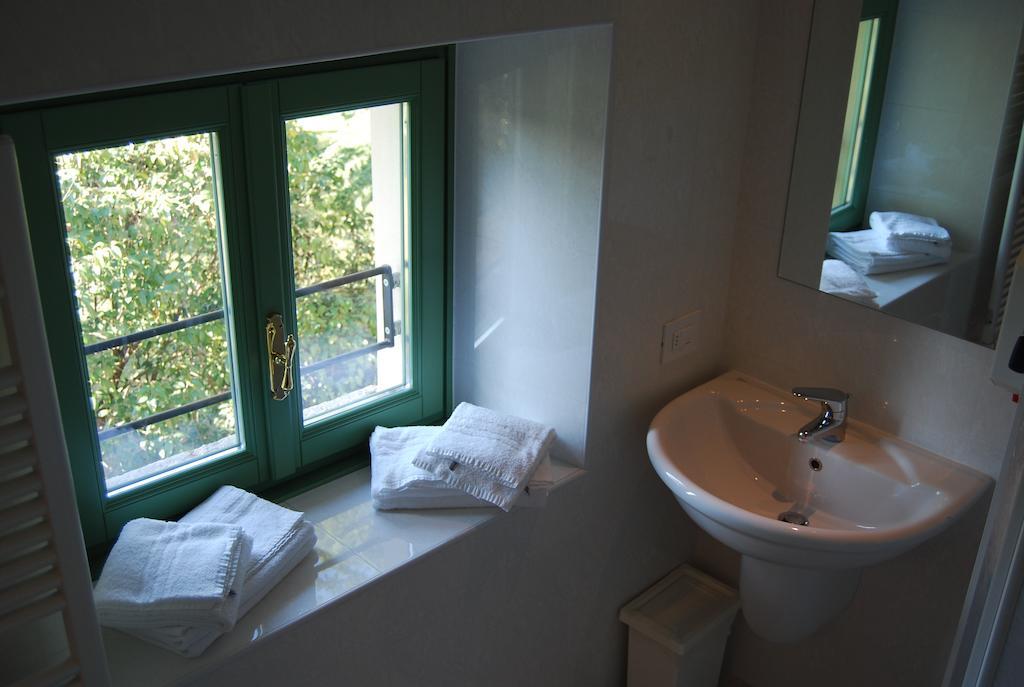 Residence Delle Tre Corone Trescore Balneario Rom bilde